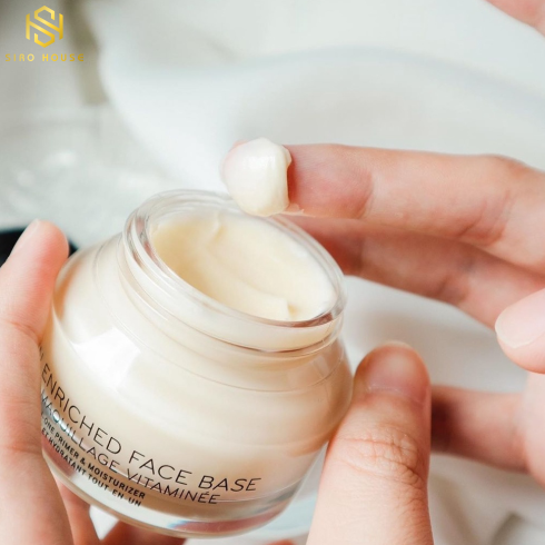 Kem dưỡng Không dầu Bobbi Brown Vitamin Enriched Face Base