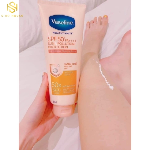DƯỠNG ẨM DƯỠNG TRẮNG GẤP 50 LẦN VASELINE THÔNG THƯỜNG
