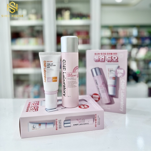 Set kem chống nắng CNP Laboratory Tone-Up Protection Sun SPF 42/PA+++ tặng xịt khoáng 