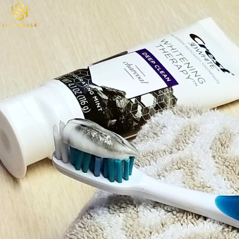 Kem đánh răng CREST 3D WHITE Whitening Therapy Charcoal 116g