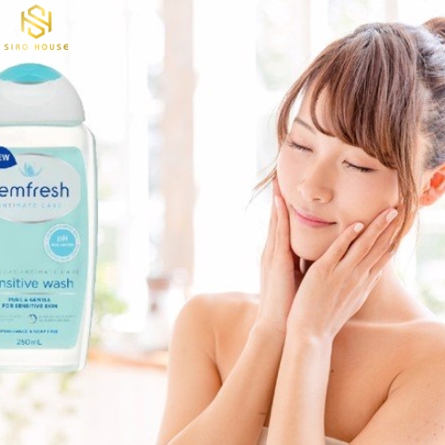 Dung dịch vệ sinh nữ FEMFRESH Active Wash 250ML