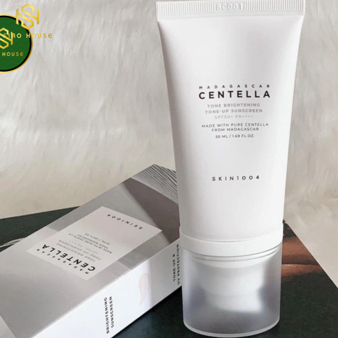 Kem chống nắng SKIN1004 Madagascar Centella Tone Brightening Sunscreen SPF50+ PA++++ (50ml)