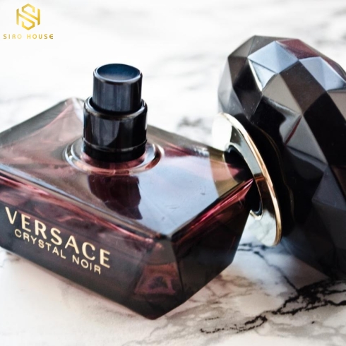 Nước hoa nữ VERSACE Crystal Noir Eau de Toilette (90ml)