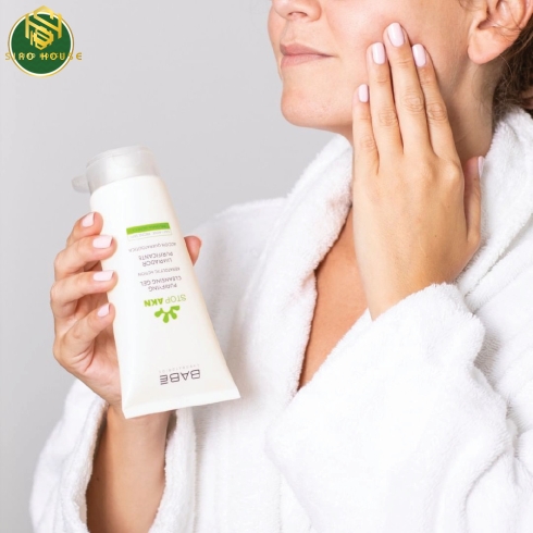 Sữa rửa mặt BABE Stop Akn Purifying Cleansing Gel 200mL