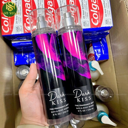 Xịt thơm BATH & BODY WORKS Dark Kiss 236mL.