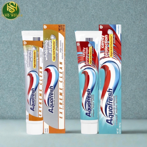 Kem đánh răng AQUAFRESH Whitening Action & Cavity Protection 158.7g