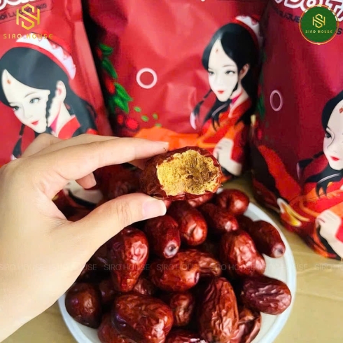 Táo đỏ Tân Cương thượng hạng MEDINA 1kg size 60-70 trái 